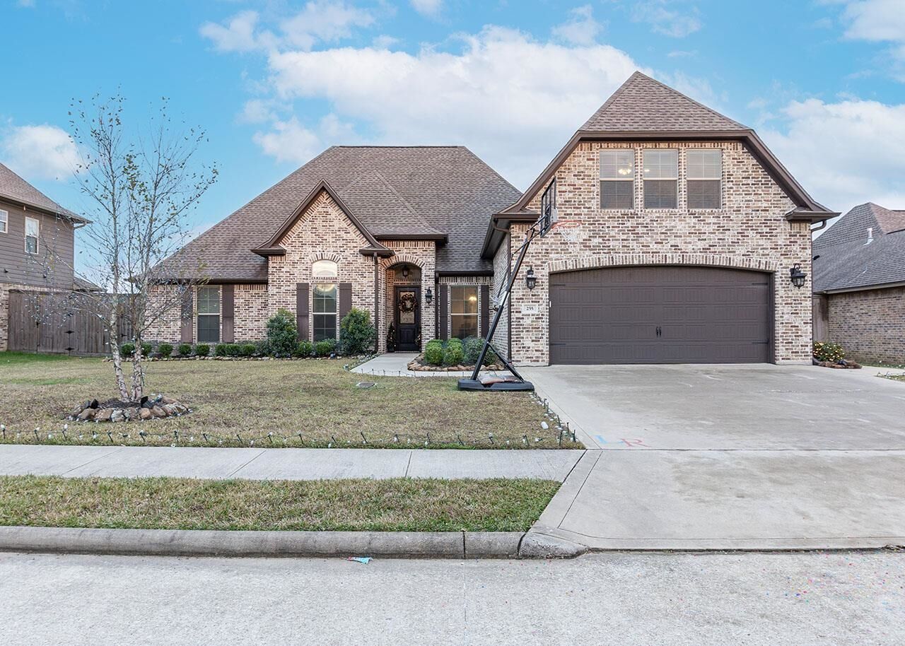 Property Photo:  255 Chaple Creek Dr.  TX 77657 