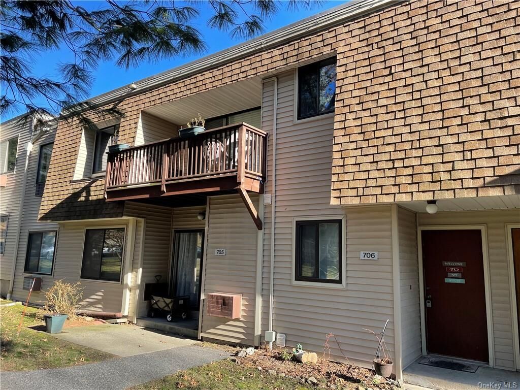 Property Photo:  706 Vista On The Lake 706  NY 10512 