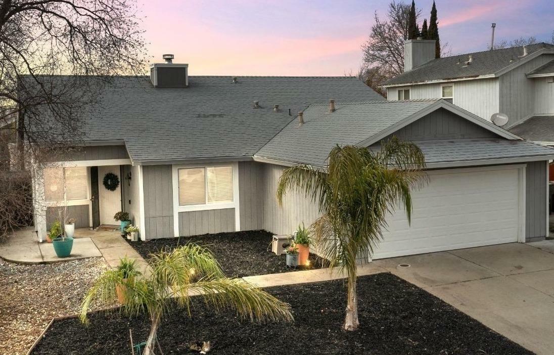 5945 Sawyer Circle  Sacramento CA 95823 photo