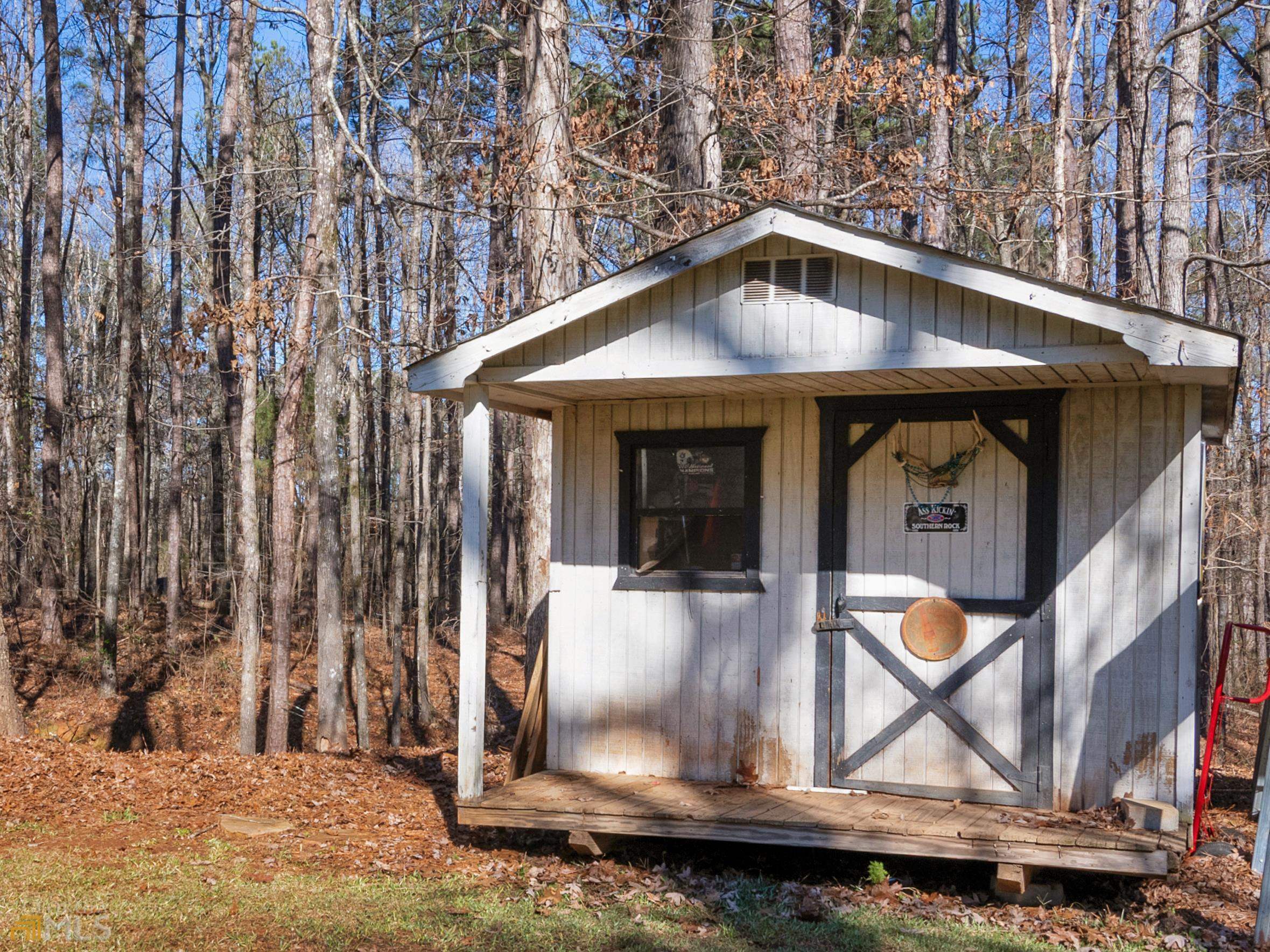 Property Photo: 195 Oxford Road GA 30223