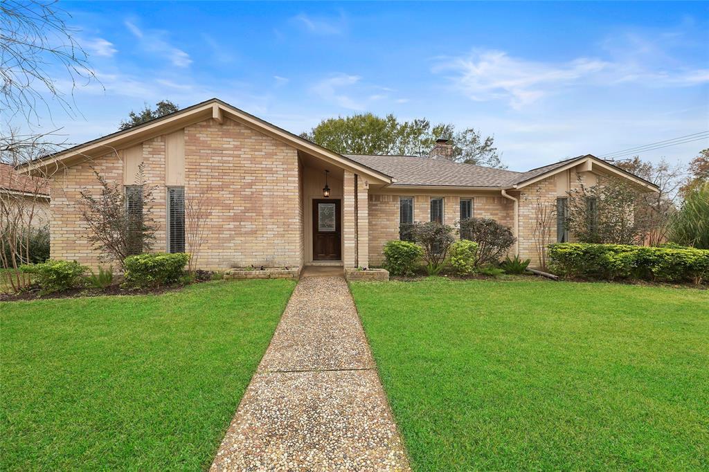 Property Photo: 14902 Brookpoint Drive TX 77062