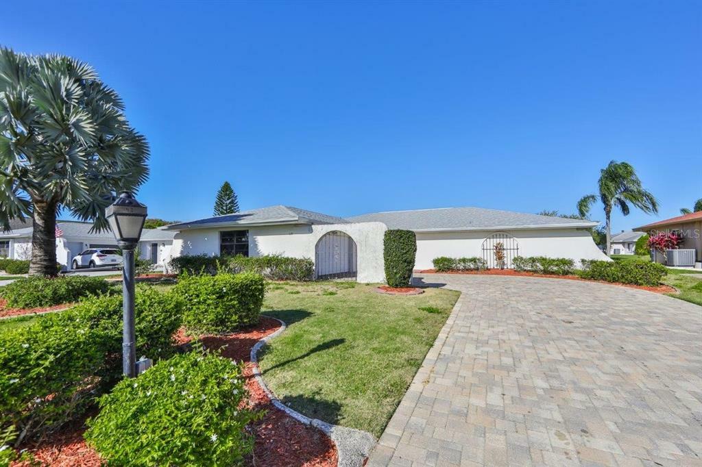 Property Photo:  629 Fort Duquesna Drive  FL 33573 