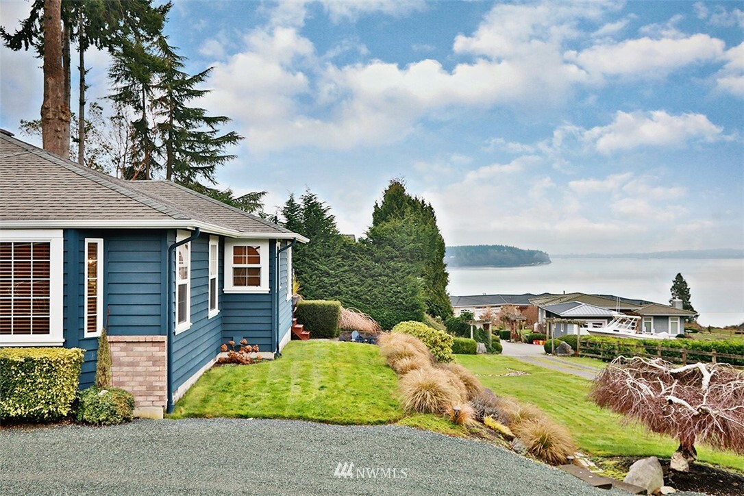 Property Photo:  4397 Bellellen Way  WA 98260 