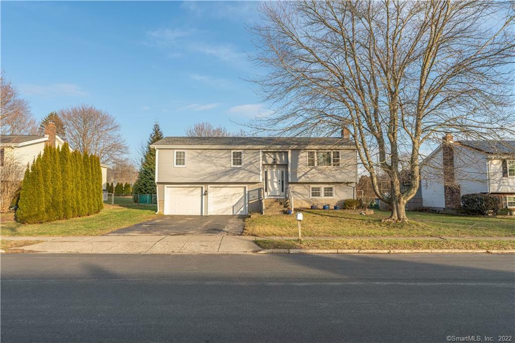 Property Photo: 200 Capstan Avenue CT 06355