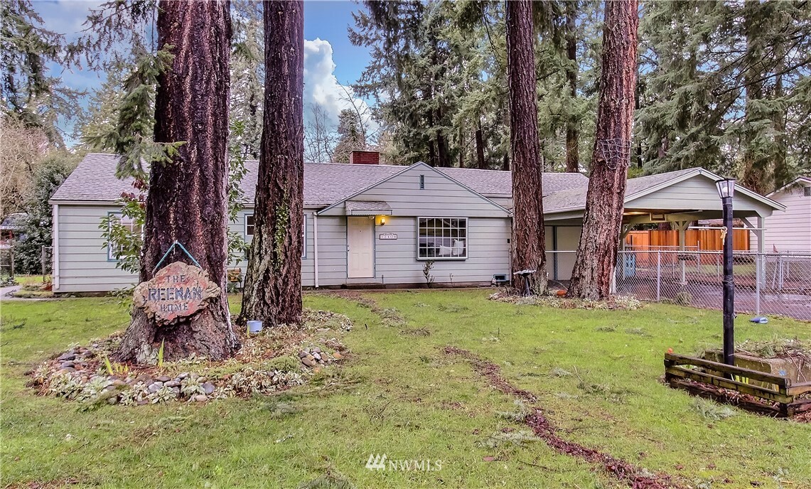 Property Photo:  12408 Glenwood Avenue SW  WA 98499 