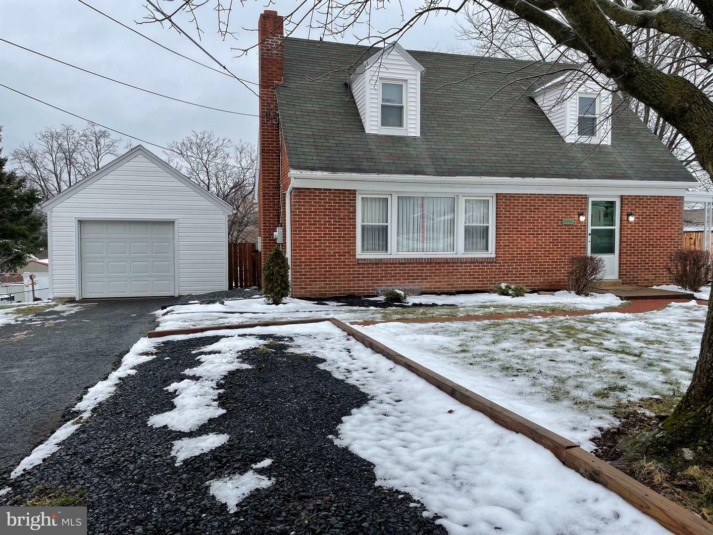 Property Photo: 6204 Blue Bird Avenue PA 17112