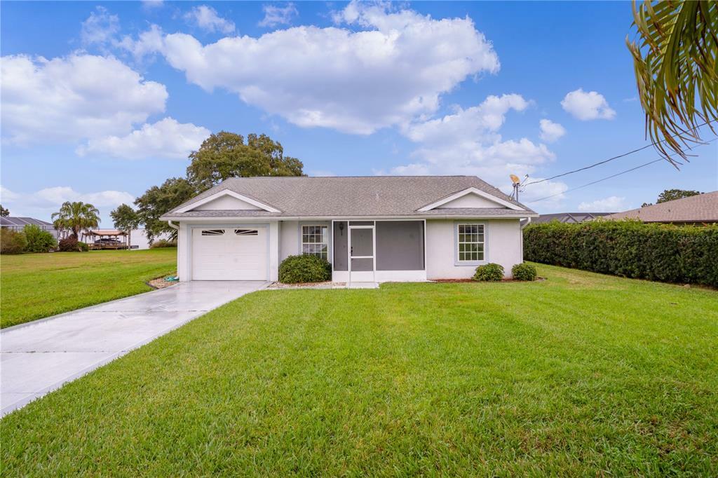 Property Photo:  33436 Picciola Drive  FL 34731 