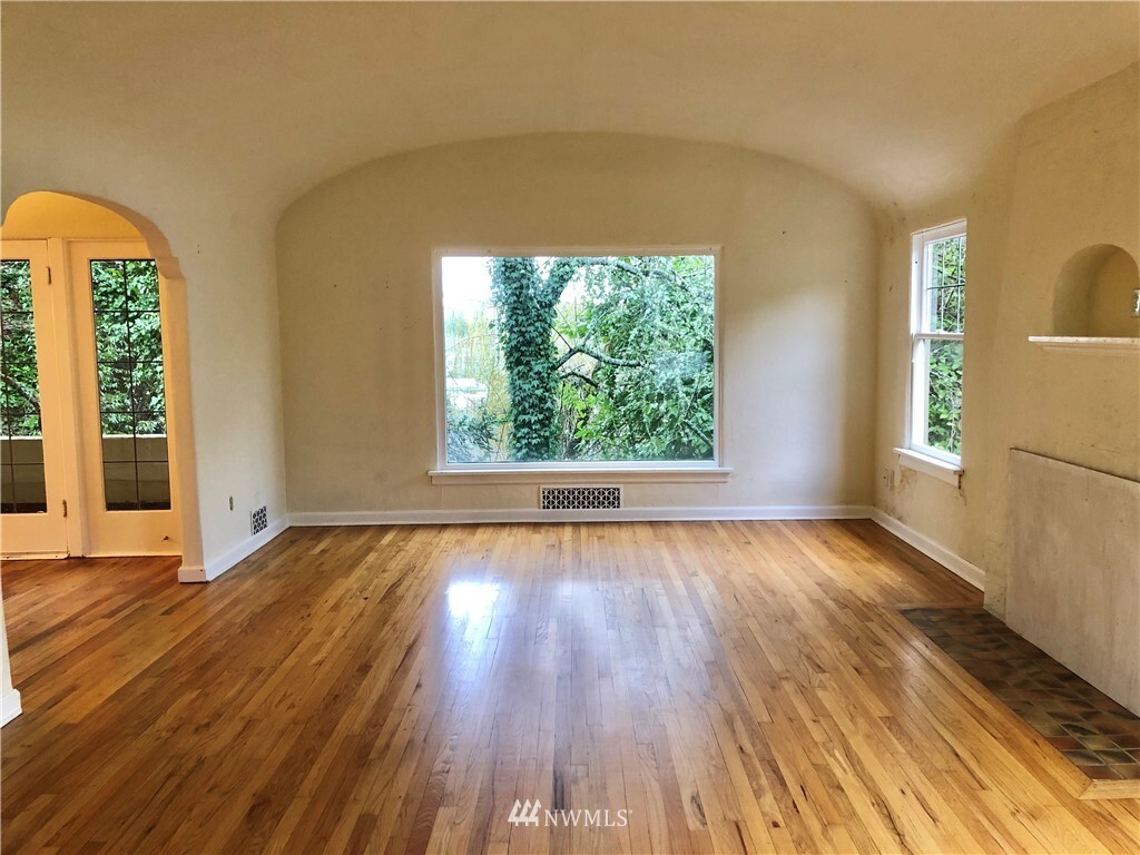 Property Photo: 202 S Summit Avenue WA 98312