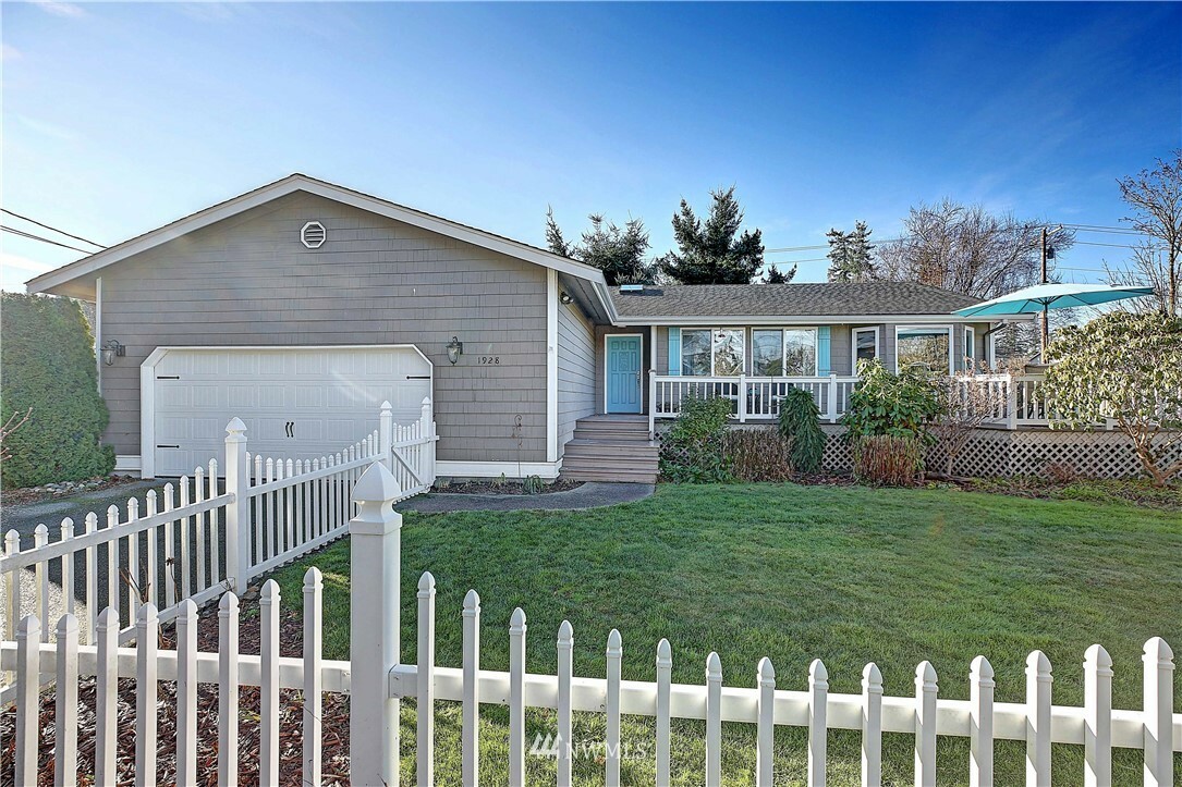 Property Photo:  1928 Cascade View Drive  WA 98282 