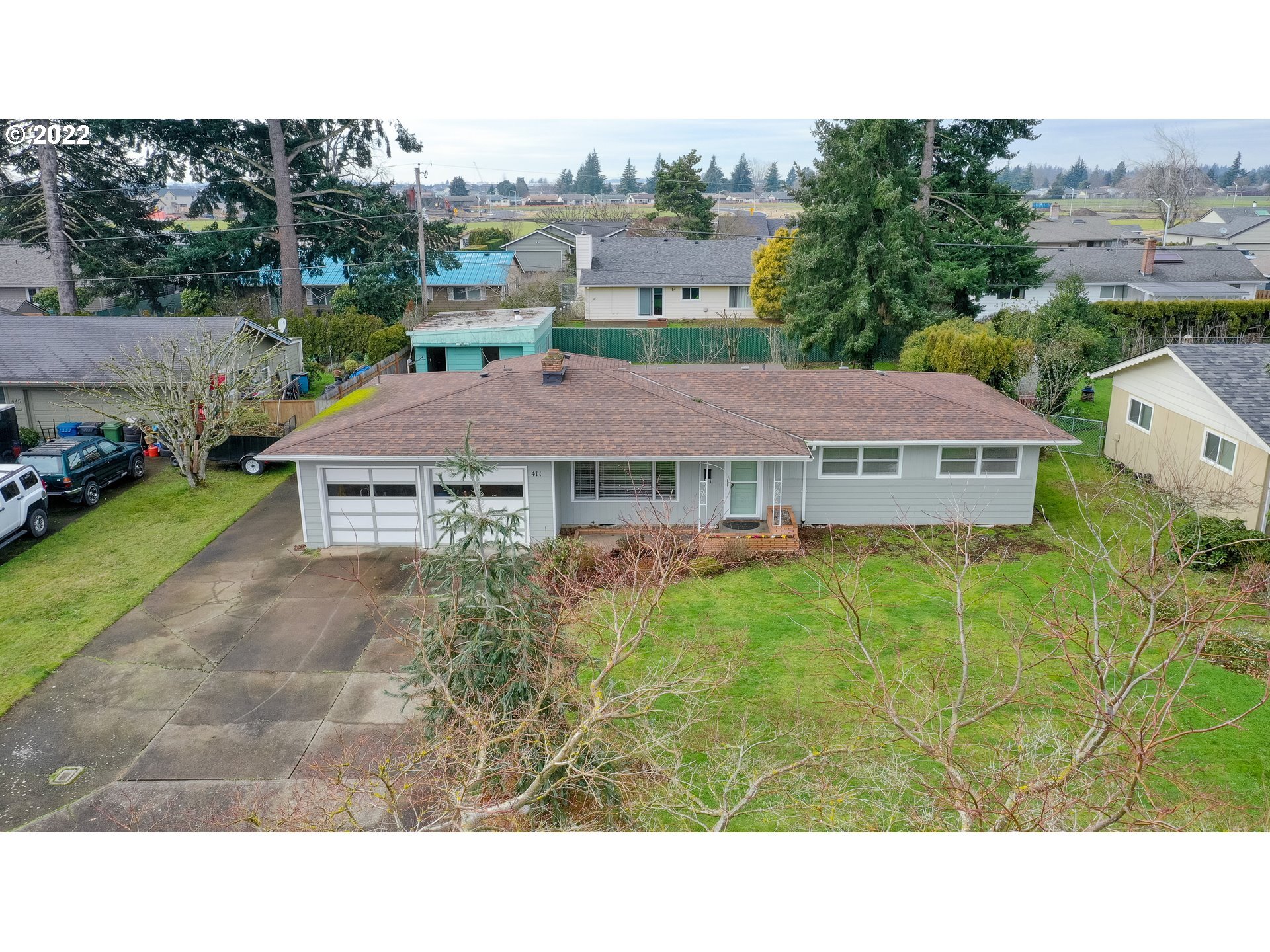 Property Photo: 411 Workman Dr OR 97071