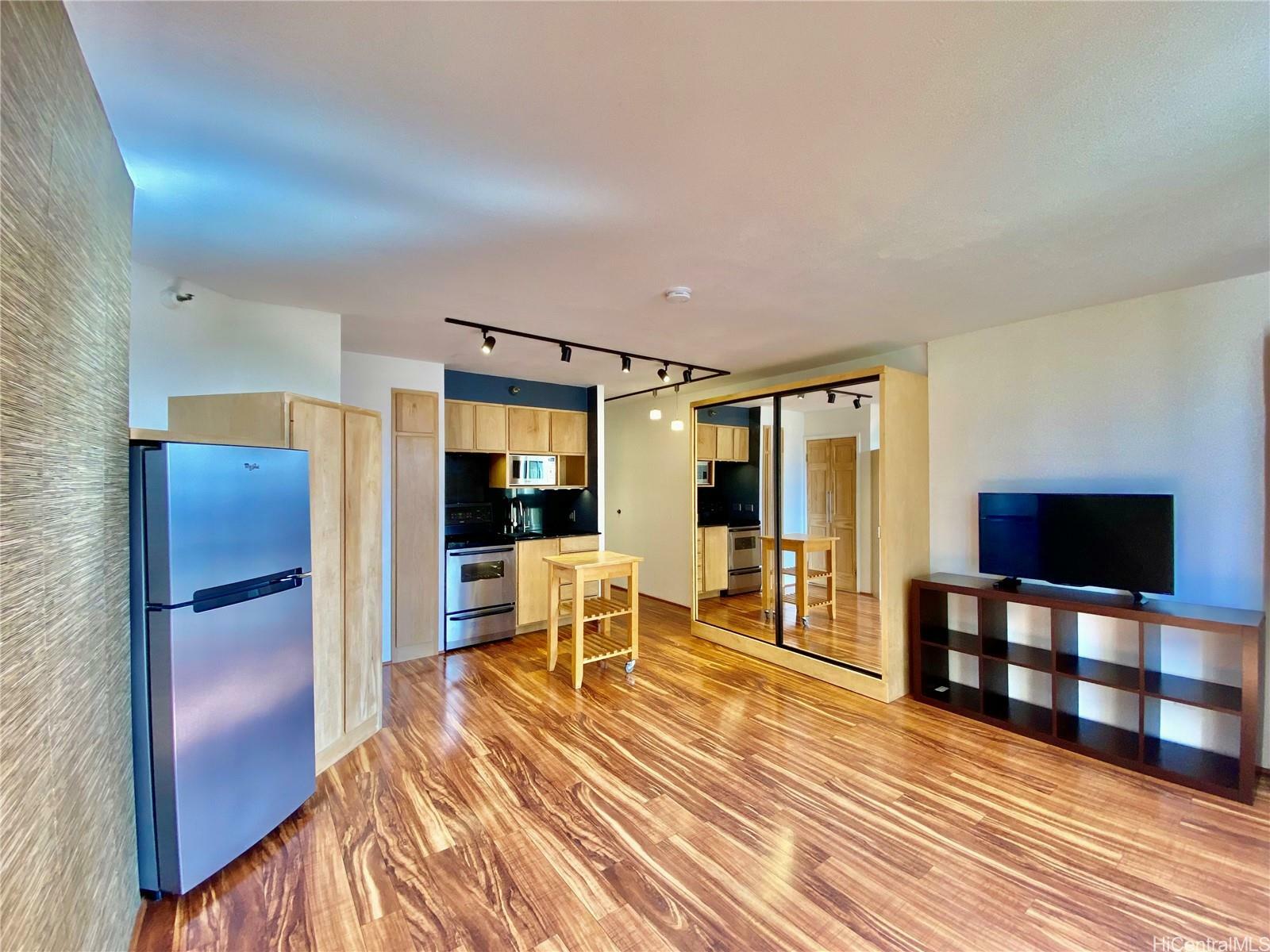 300 Wai Nani Way 820  Honolulu HI 96815 photo