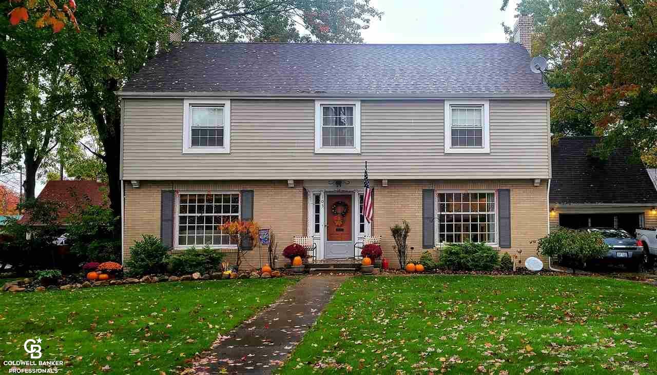 Property Photo:  105 E Mechanic Street  MI 48097 