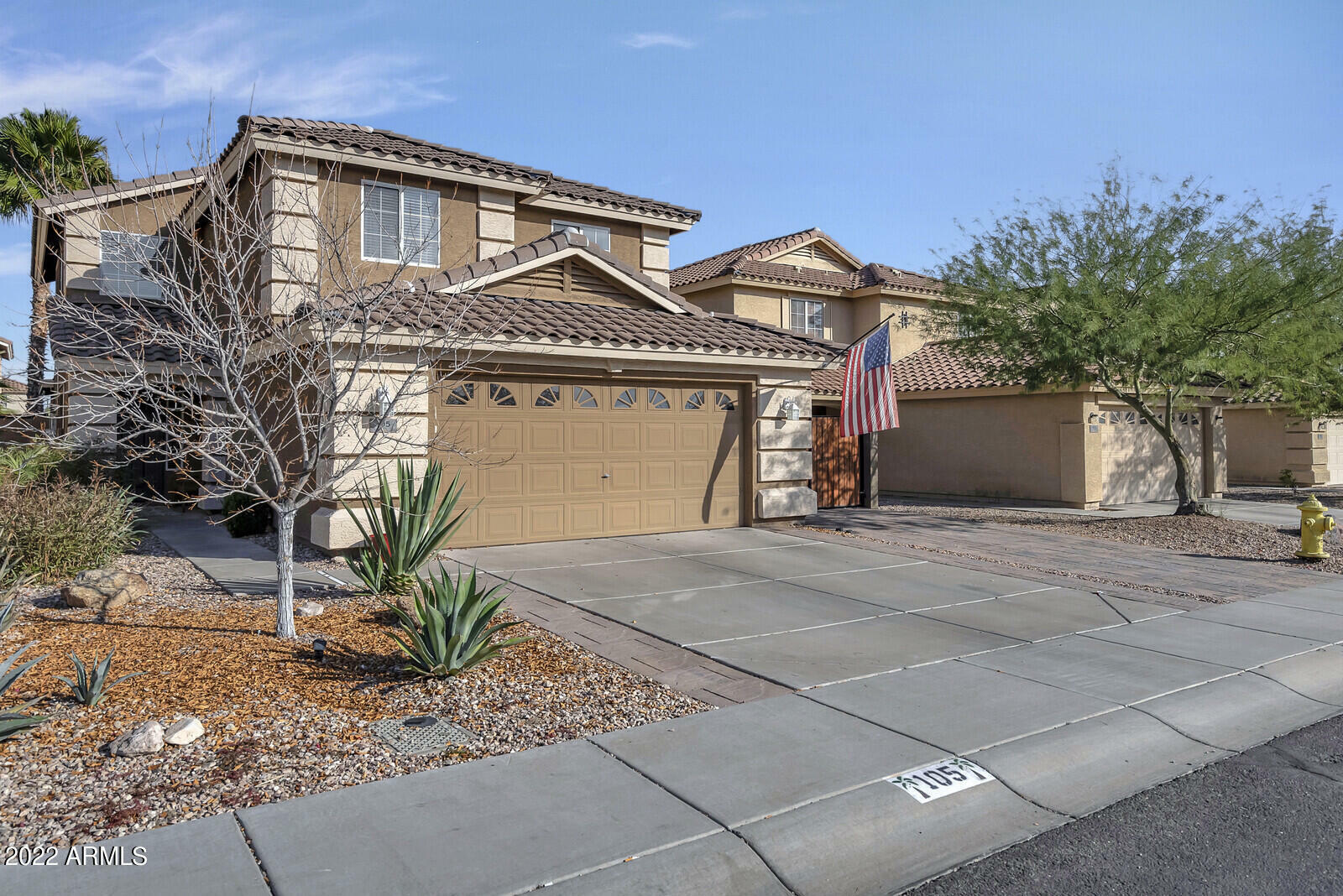 Property Photo:  105 N 224th Lane  AZ 85326 