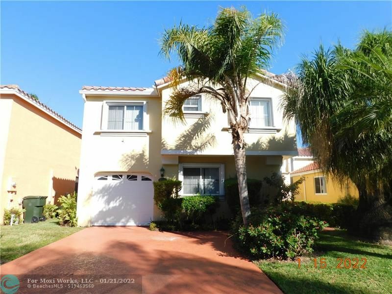 Property Photo:  1158 SE 6th Ct  FL 33004 