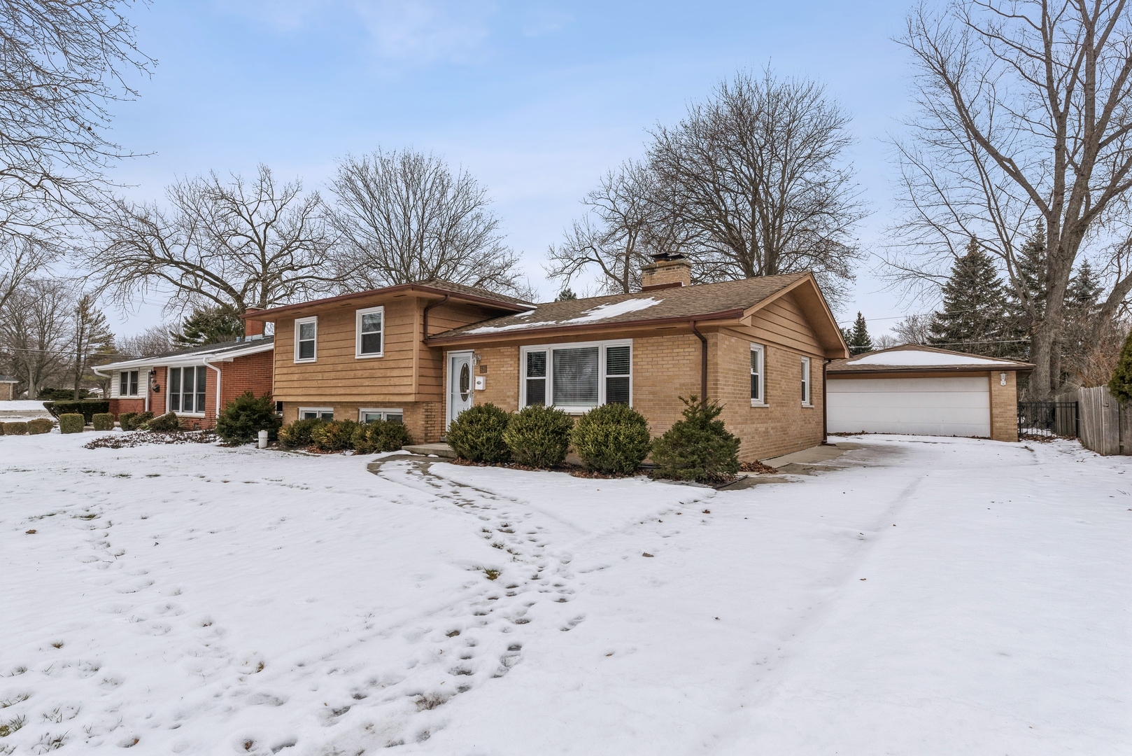 Property Photo:  926 S Chestnut Avenue  IL 60005 