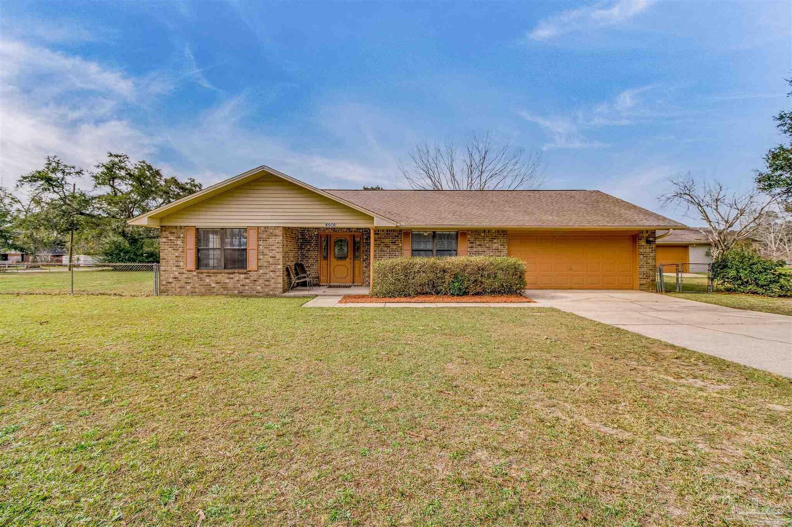 Property Photo:  8501 Jade Acres Rd  FL 32526 