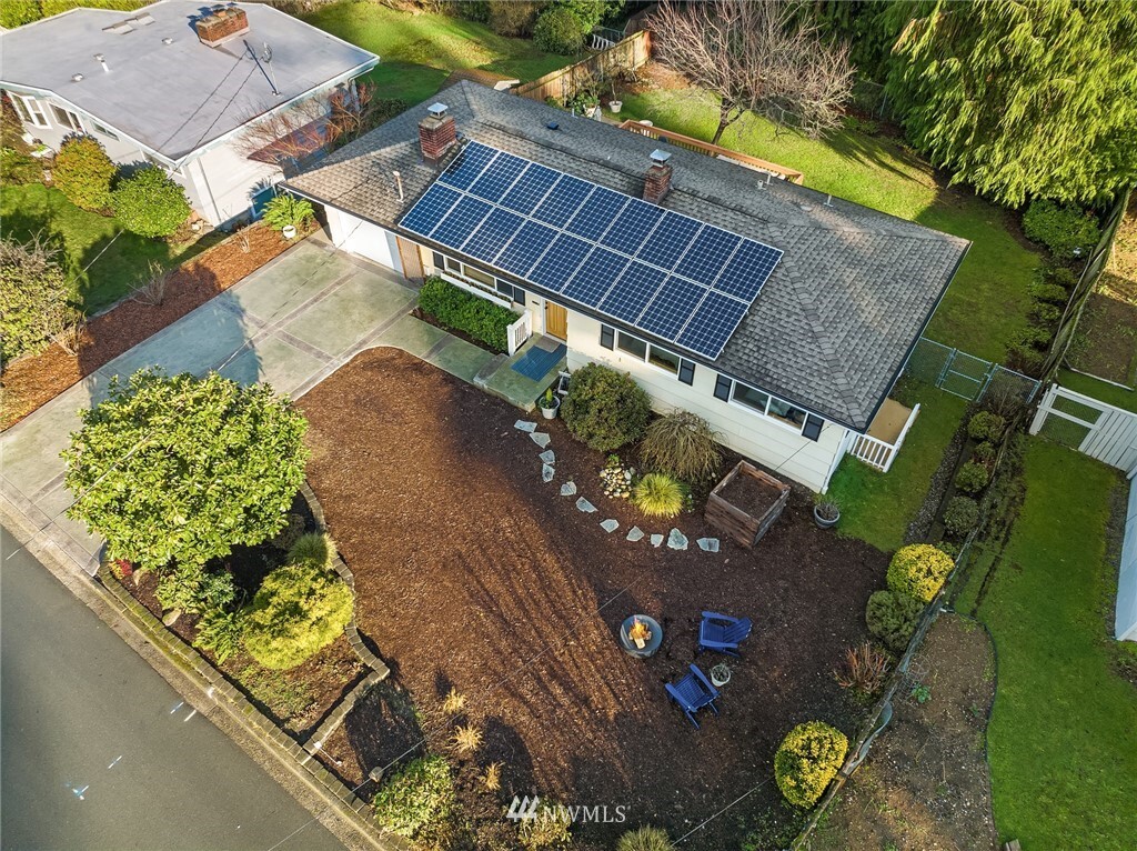 Property Photo: 3810 145th Avenue SE WA 98006