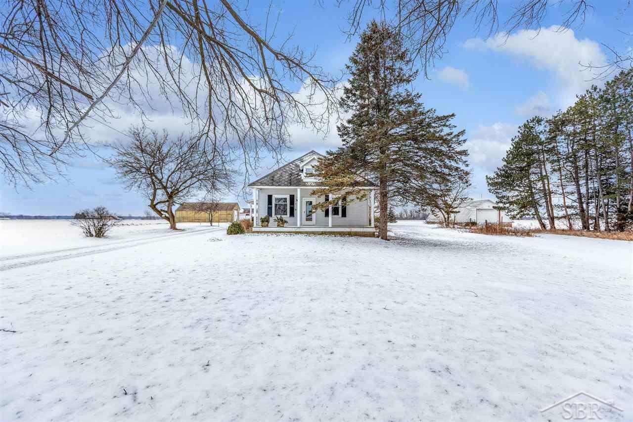 Property Photo:  818 E Coggins Road  MI 48650 