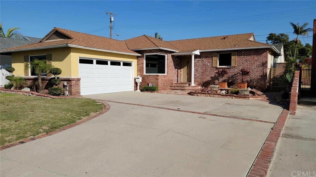 Property Photo:  11708 Chanera Avenue  CA 90250 