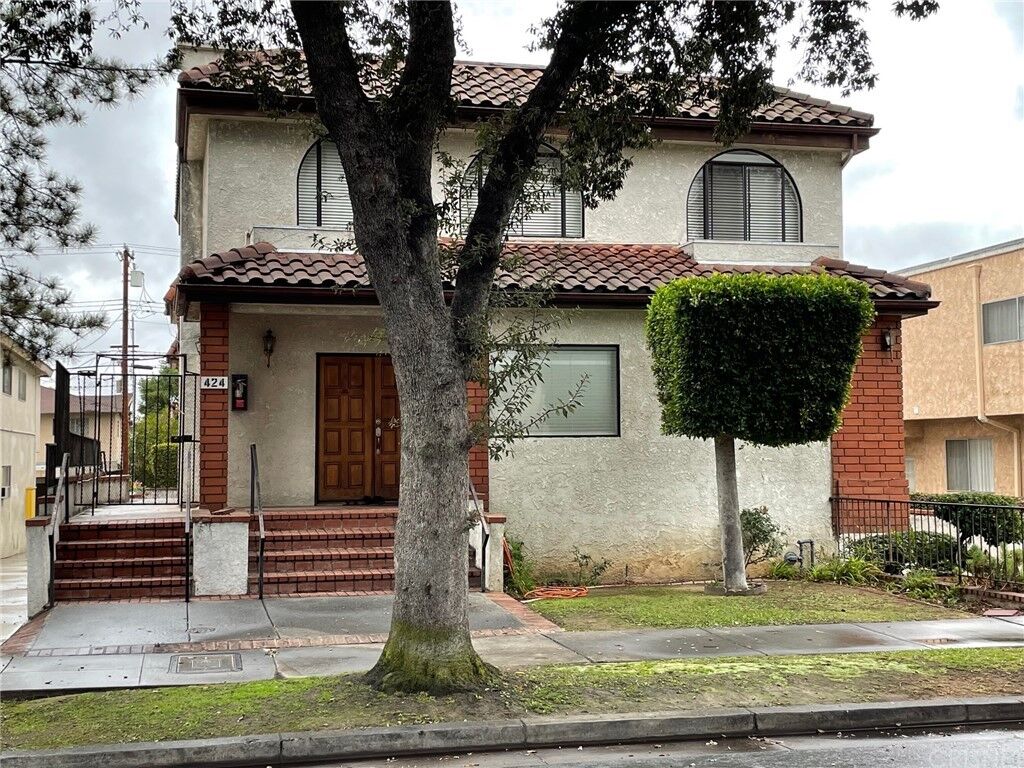 Property Photo:  424 N Electric Avenue B  CA 91801 