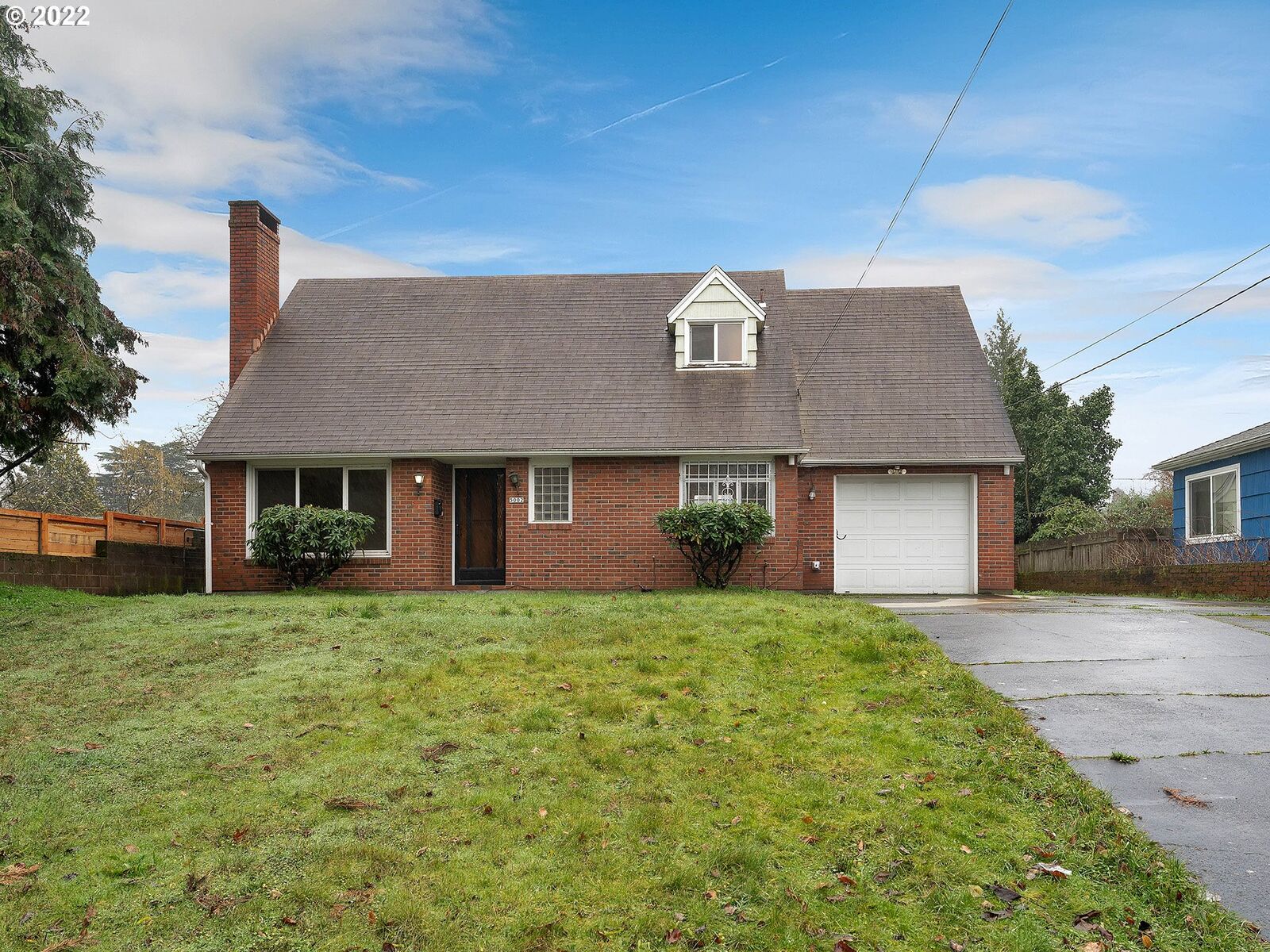 Property Photo:  5002 NE Prescott St  OR 97218 