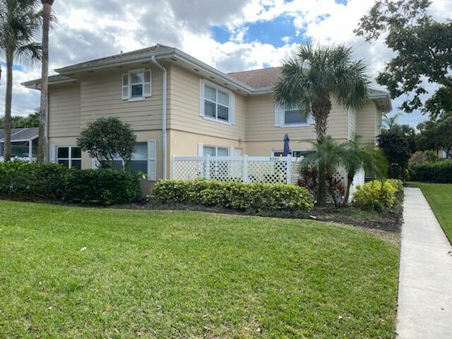 Property Photo:  5301 Wheatley Court  FL 33436 