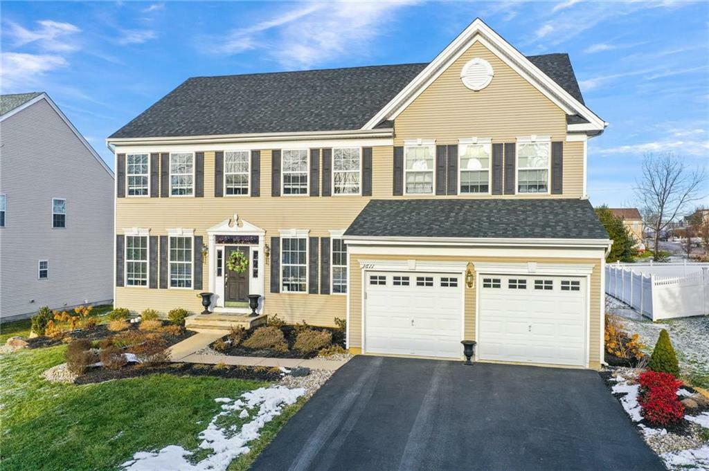 Property Photo:  3611 Vista Drive  PA 18062 