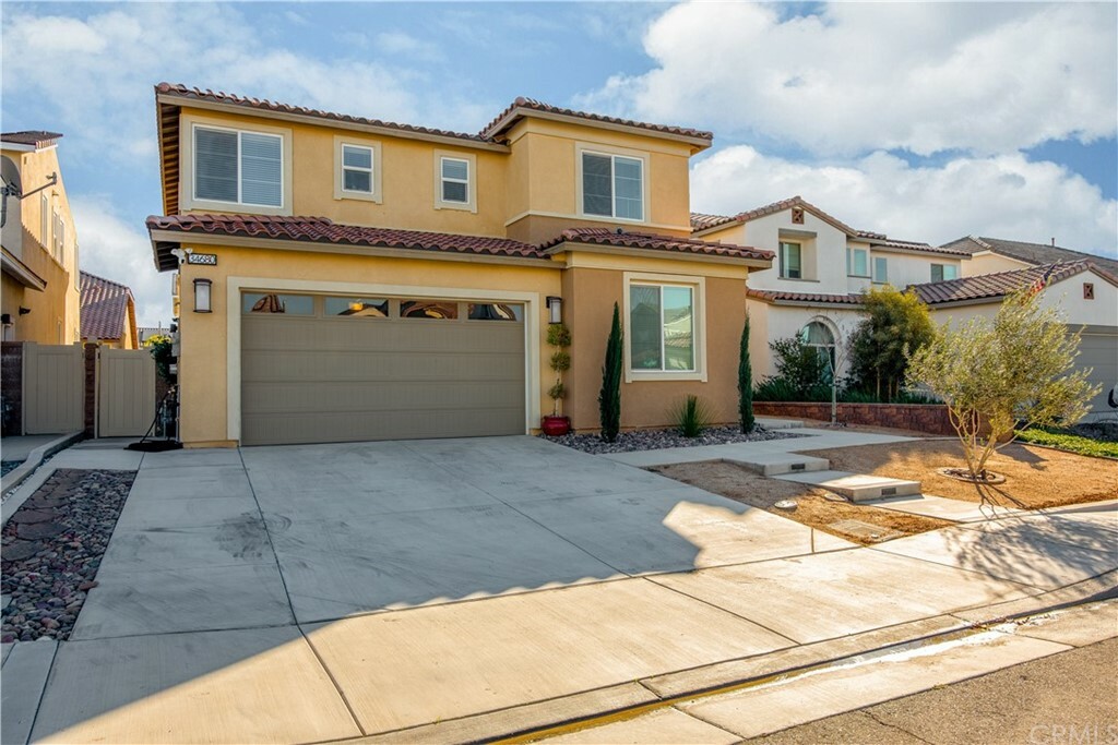 Property Photo:  34680 Bright Pine Way  CA 92563 