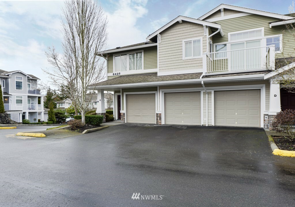 Property Photo: 6435 Hazel Lane SE #C-10 WA 98092