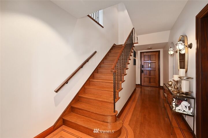 Property Photo: 1929 Sunset Avenue SW WA 98116