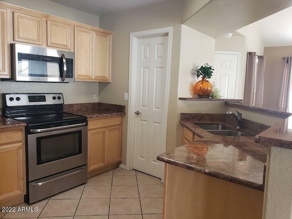 Property Photo:  17017 N 12th Street 1088  AZ 85022 