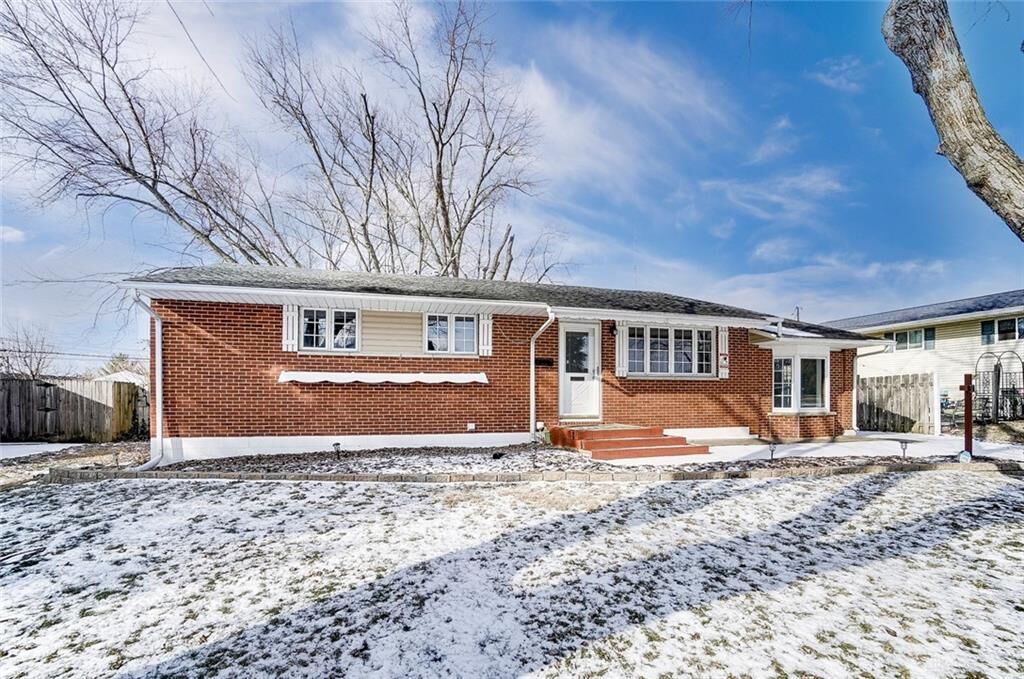 Property Photo: 1833 Bordeaux Drive OH 45324
