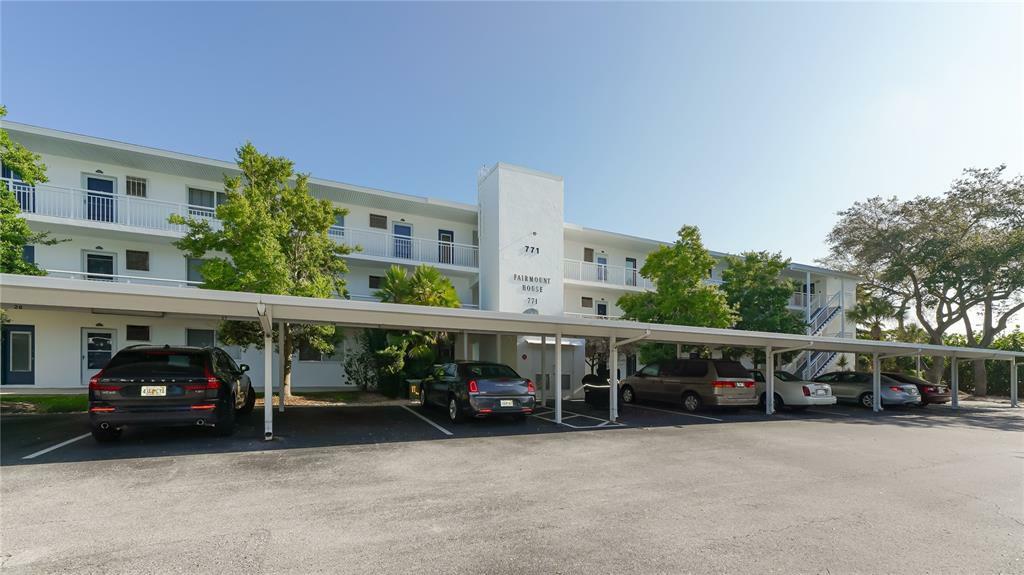 Property Photo:  771 John Ringling Boulevard 4fairm  FL 34236 