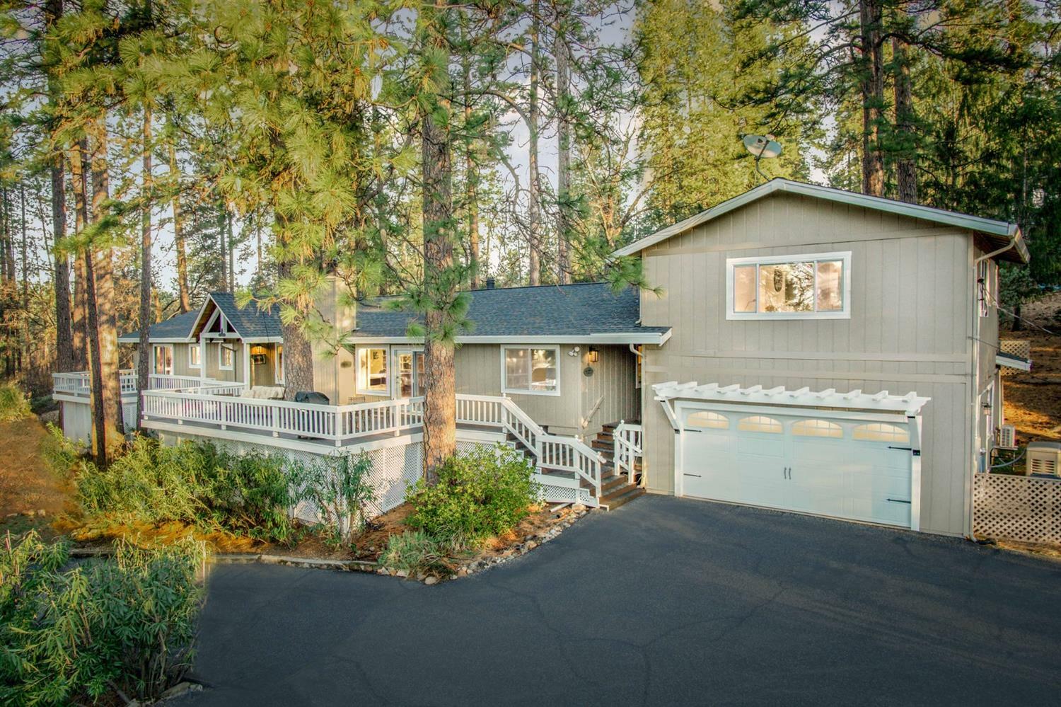 Property Photo: 11076 Norager Way CA 95949