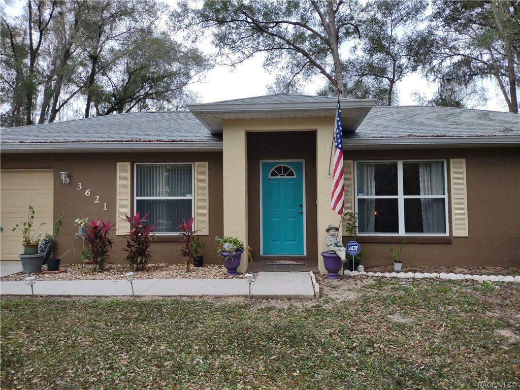 Property Photo:  3621 E Perry Street  FL 34453 