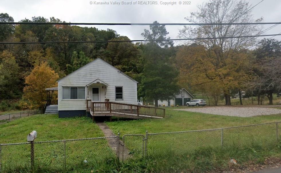 Property Photo: 1031 Woodward Drive WV 25312