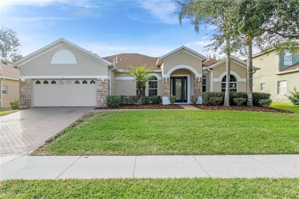 Property Photo:  3336 Tumbling River Drive  FL 34711 