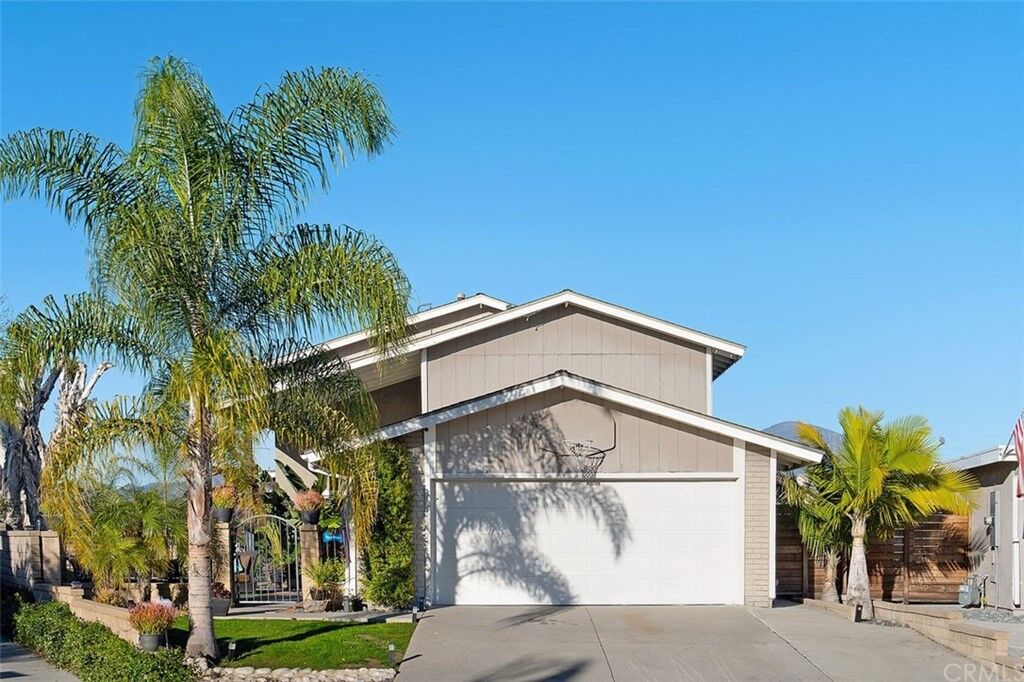 Property Photo:  28391 Daroca  CA 92692 