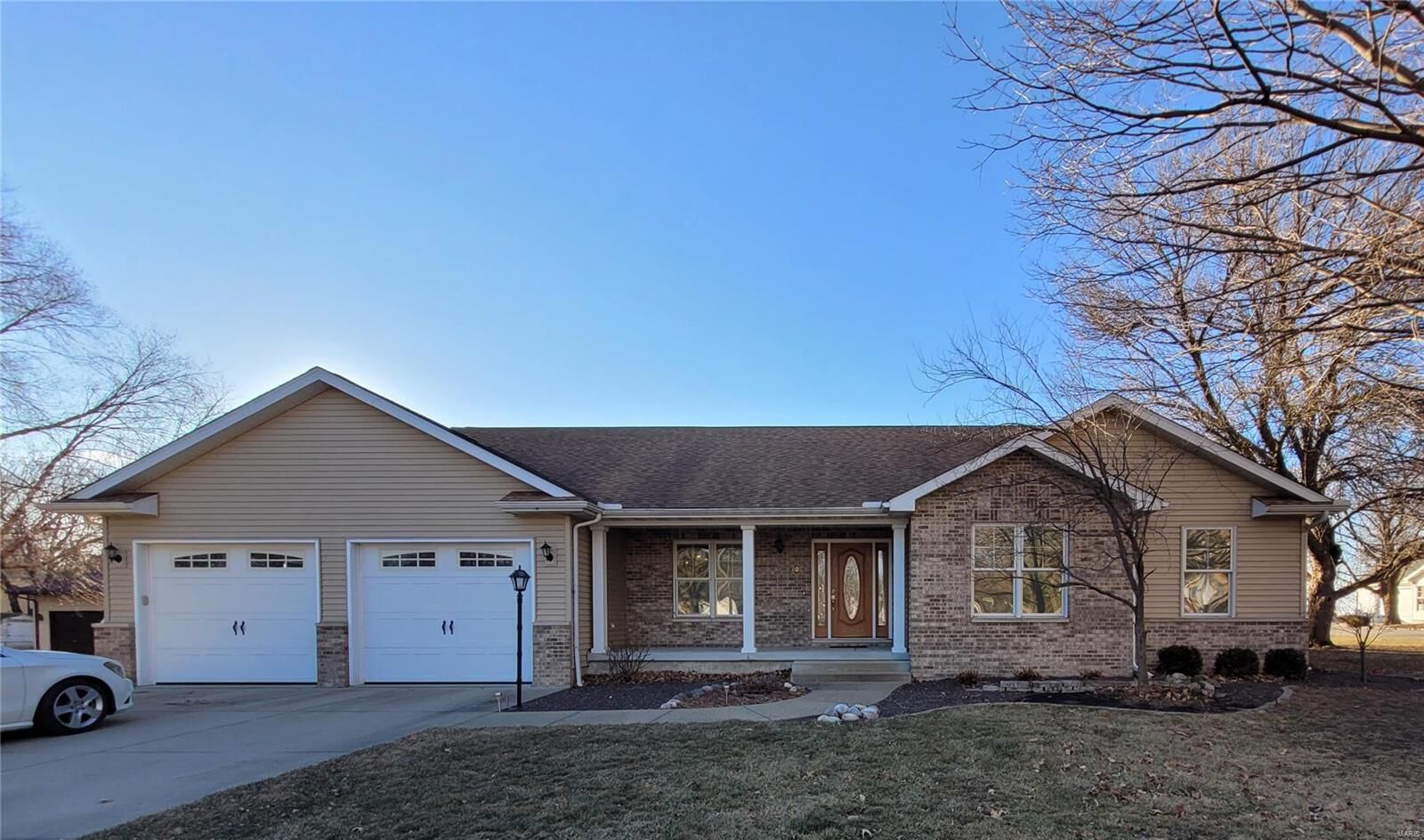 Property Photo: 409 N West Street IL 62560