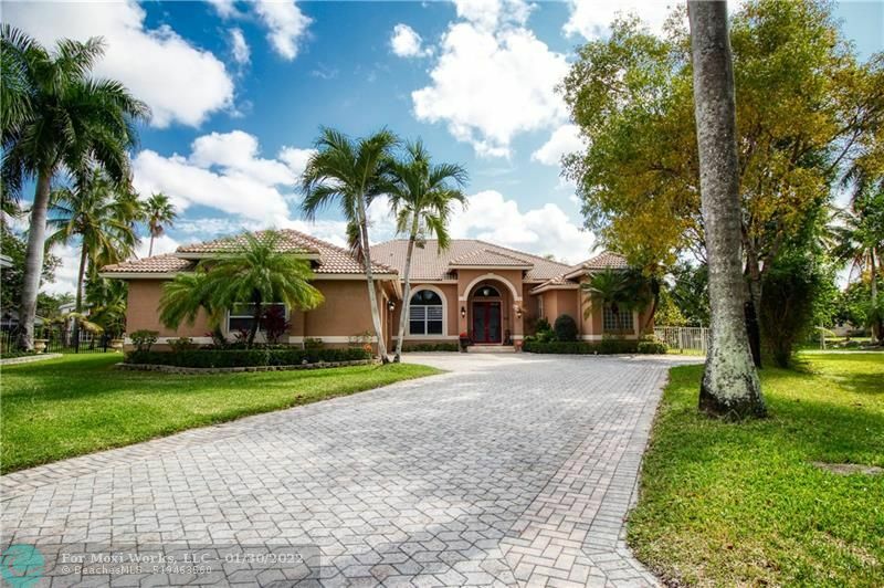 Property Photo:  11820 NW 11th Ct  FL 33071 