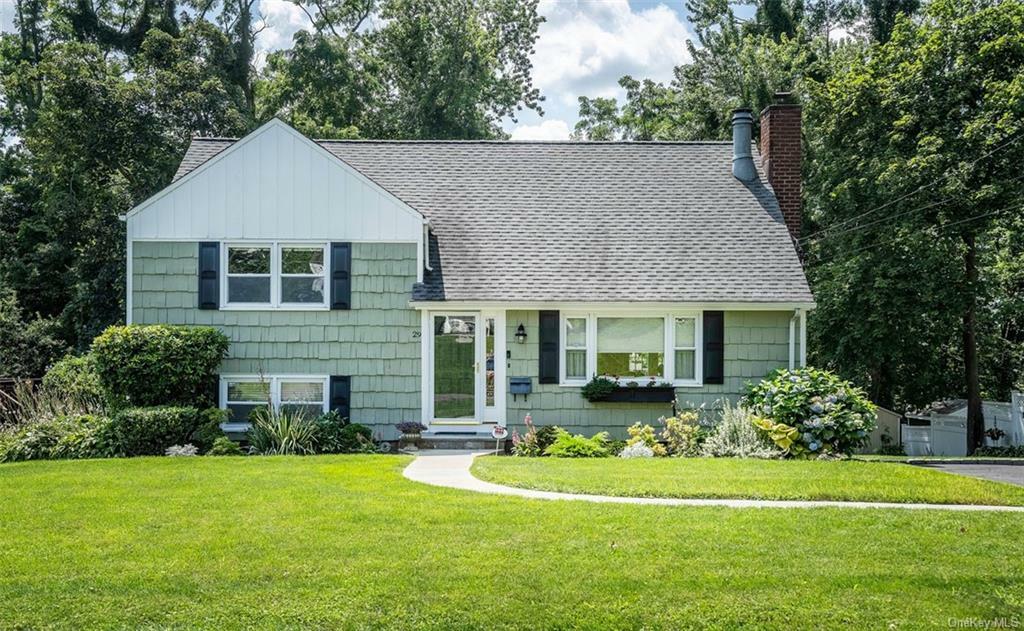 Property Photo:  29 Tower Hill Drive  NY 10573 