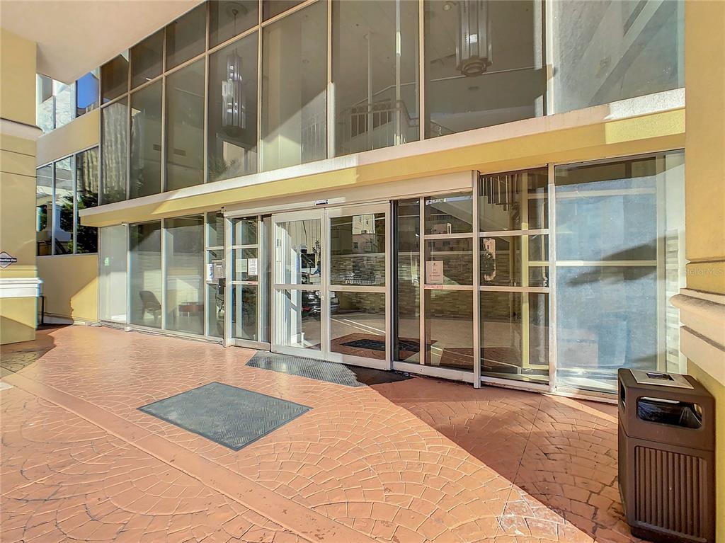Property Photo: 151 E Washington Street 524 FL 32801