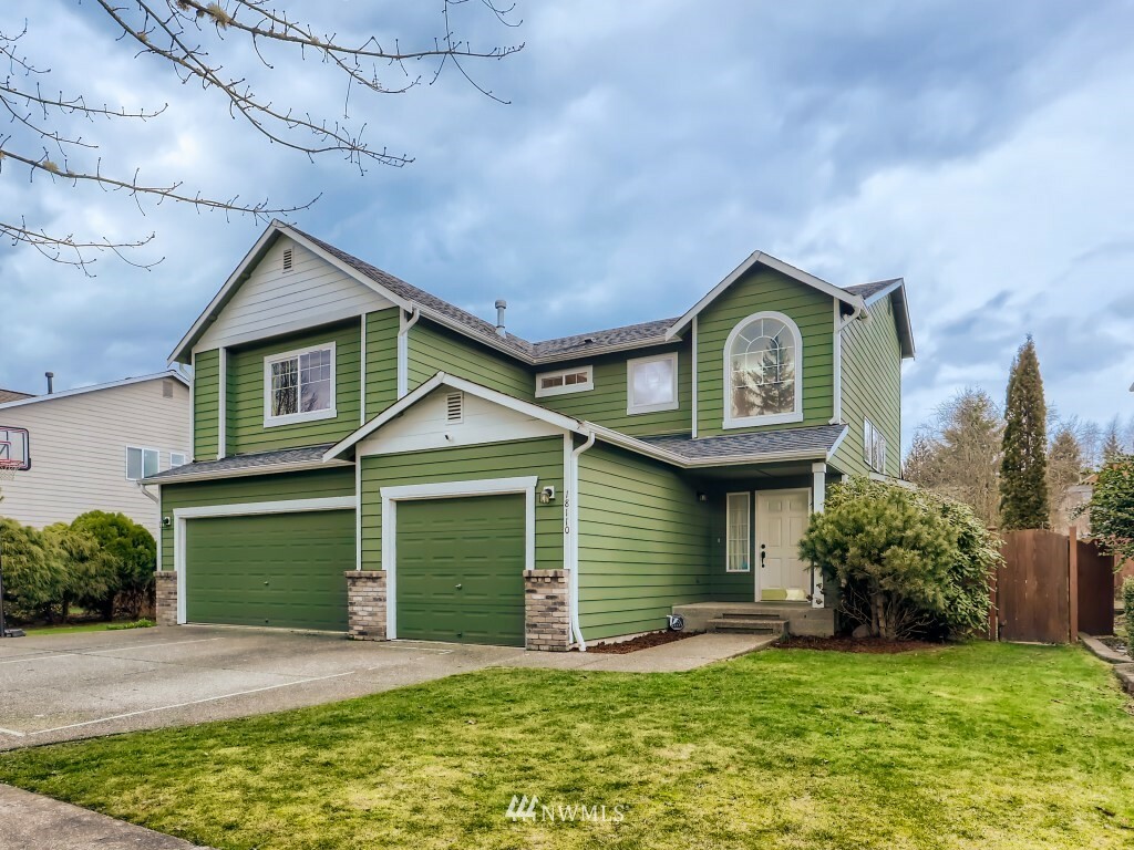 Property Photo:  18110 SE 247th Street  WA 98042 