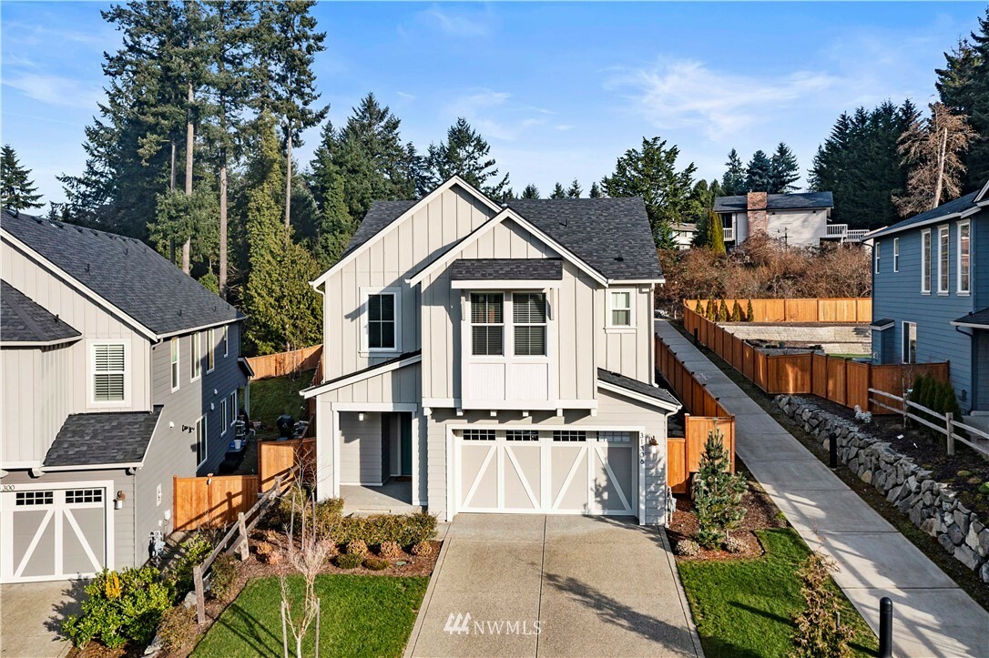 Property Photo: 31306 43rd Place SW WA 98023