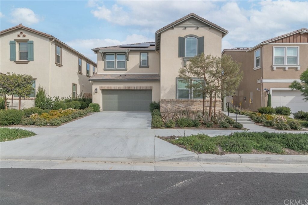 Property Photo:  3051 E Travertine Street  CA 91762 