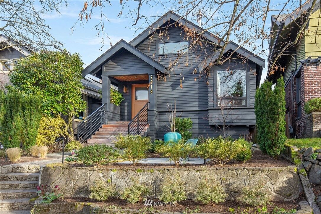Property Photo: 2218 1st Avenue W WA 98119