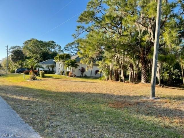 Property Photo:  16717 Acapulco Rd  FL 33955 