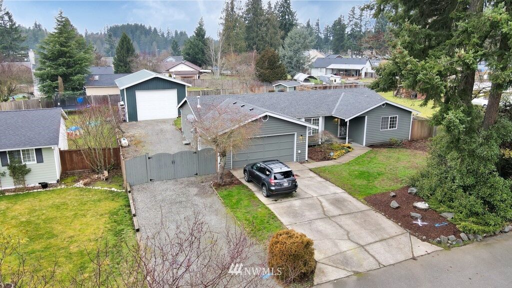 Property Photo:  20910 77th Avenue Ct E  WA 98387 