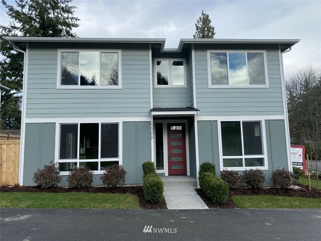 Property Photo: 22306 88th Avenue W WA 98026