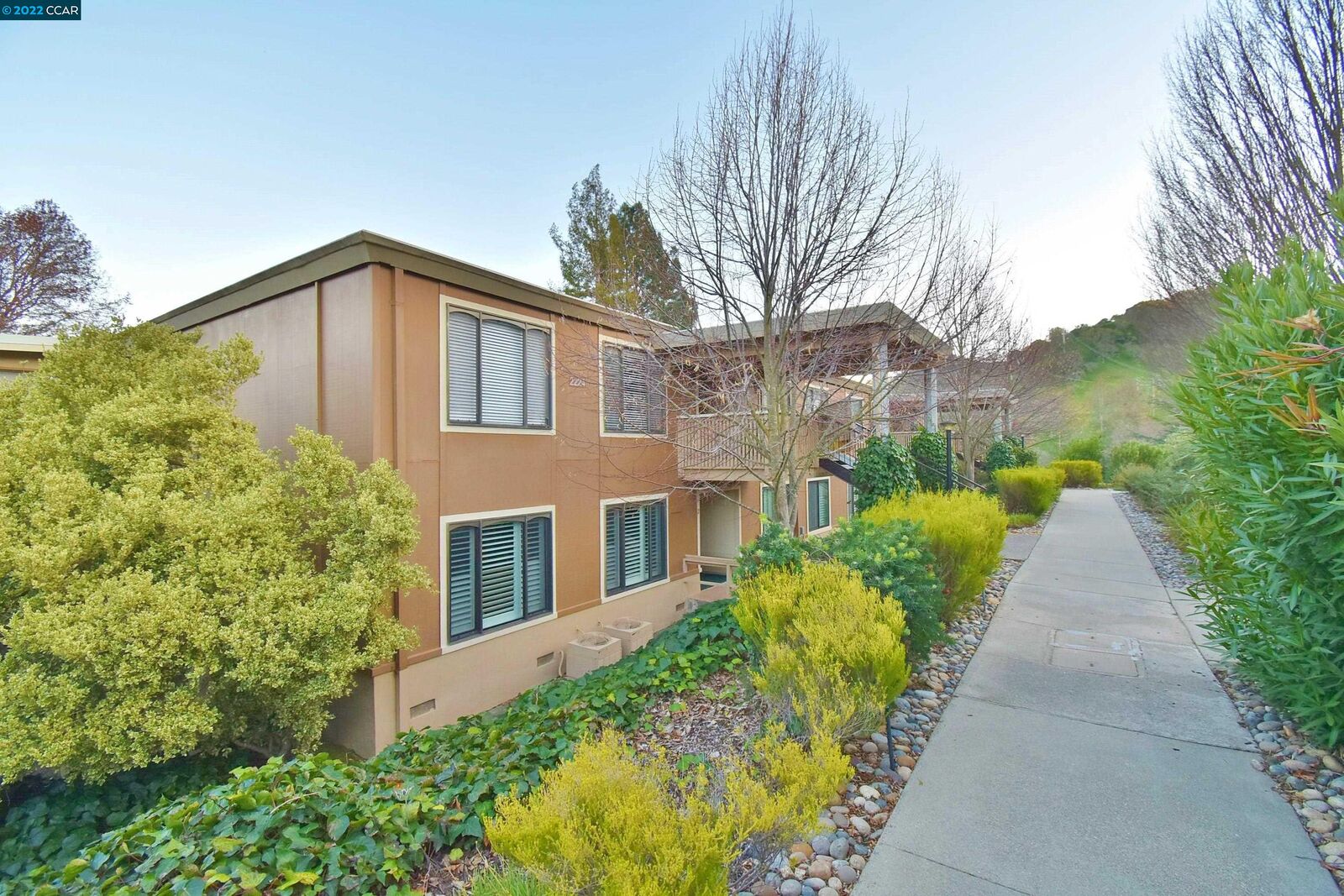 Property Photo:  2224 Pine Knoll Drive 2  CA 94595 